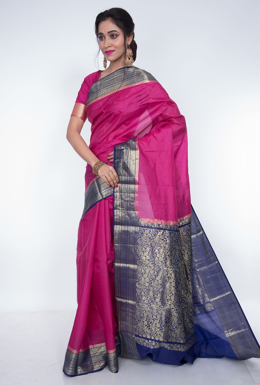 Majantha Magenta Pink and Navy Blue Pure Silk Saree with Kanchi Border & Pallu.